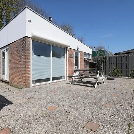 Holiday home Sunshine In